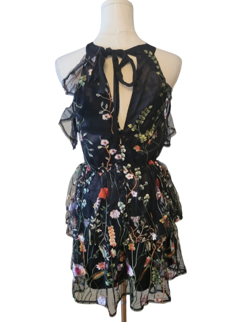 NWT L'Atiste Black Floral Embroidery Chiffon Mini Cocktail Dress Size Small - Picture 5 of 6